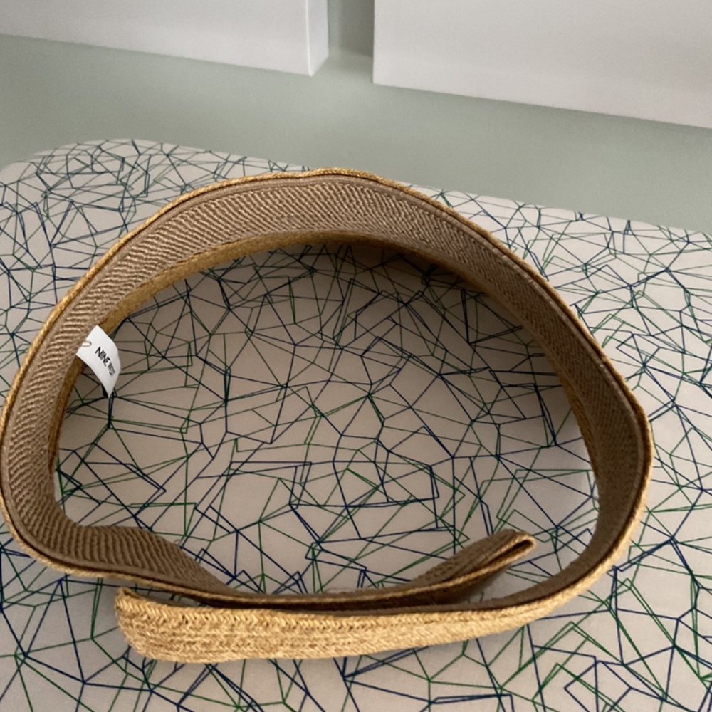 Nine West. Visor - Picture 2 of 5